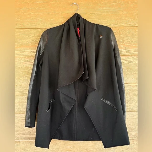 SPANX Black Draped Open-Front Ponte Jacket with Leather-Trim Sleeves Sz XS - Picture 2 of 7